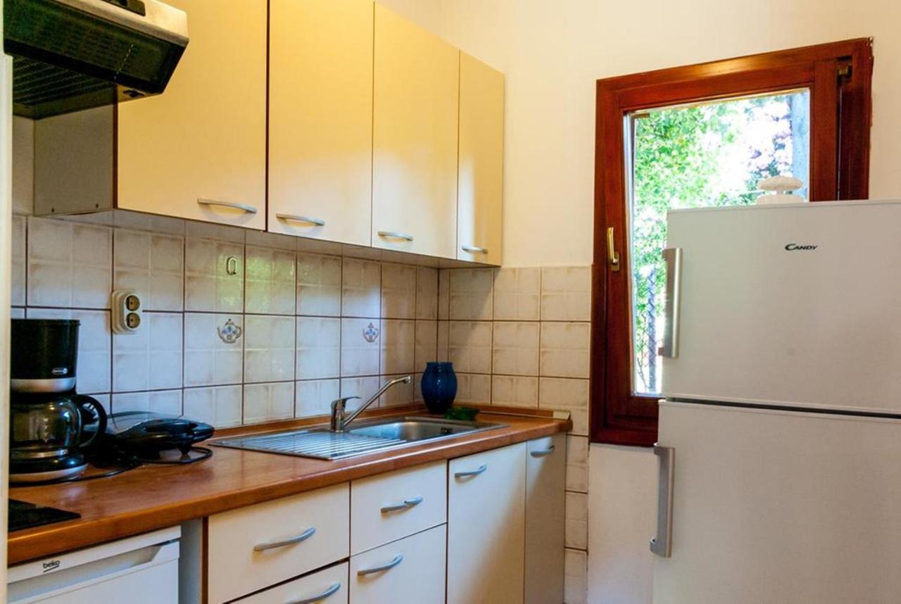 Villa Mediterranea - Apartments Medulin Exteriör bild